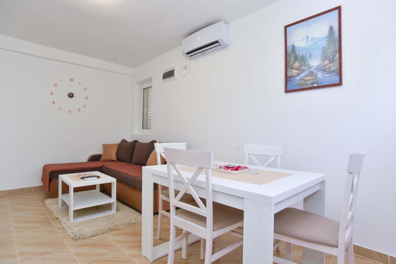 Ban Apartmani Budva Exterior foto