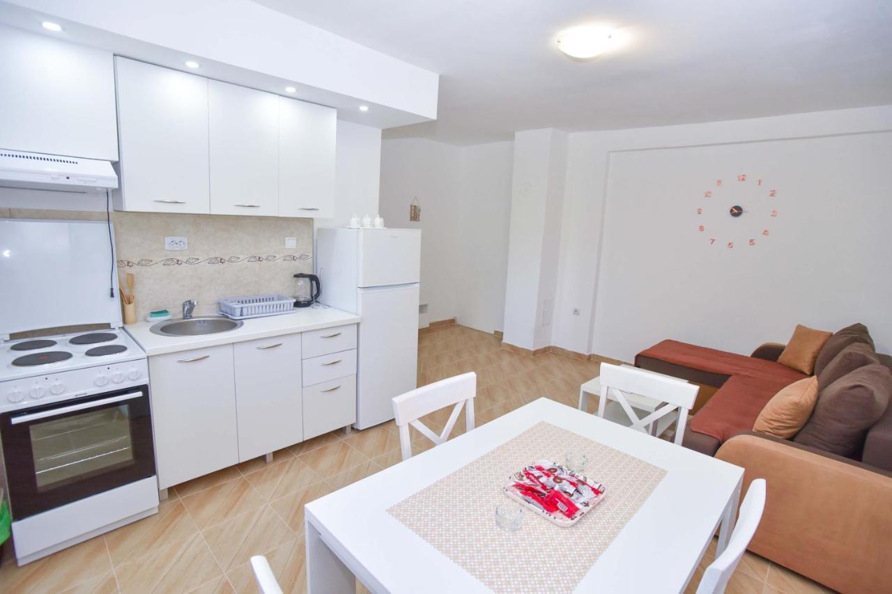 Ban Apartmani Budva Exterior foto